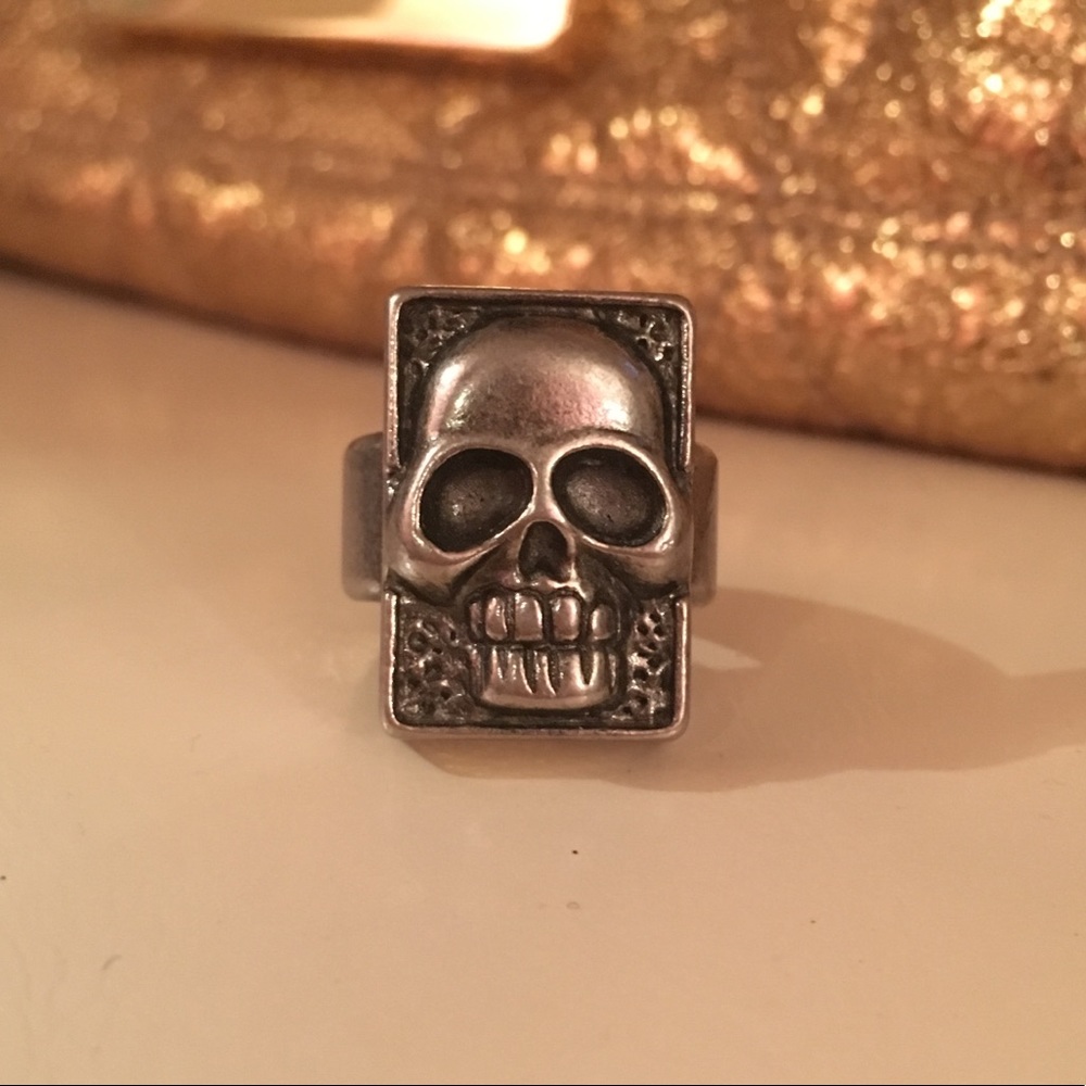 Gunmetal Silver Tone Skull Ring w Open Back